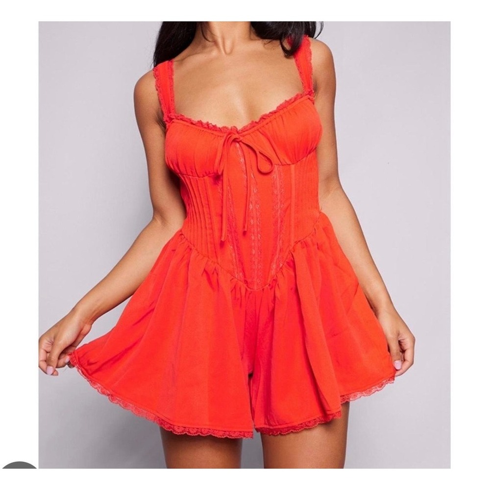 PrettyLittleThing Red Woven Lace Detail Strappy Playsuit Romper Size US 6